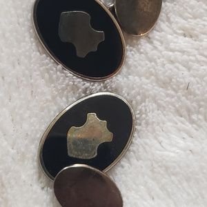 Cufflinks